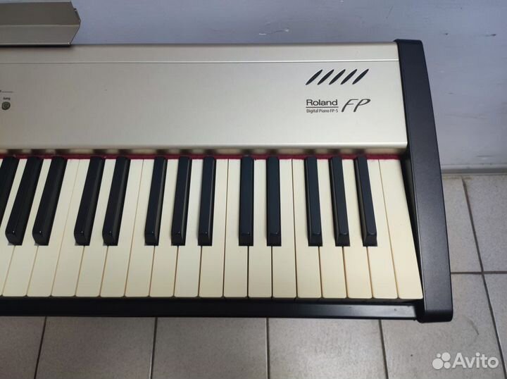Roland FP-5 Цифровое пианино