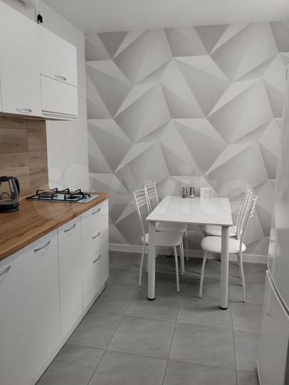 2-к. квартира, 43 м², 1/1 эт.