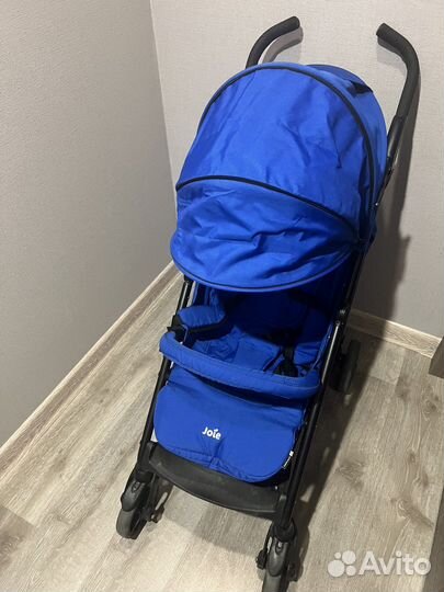 Прогулочная коляска joie
