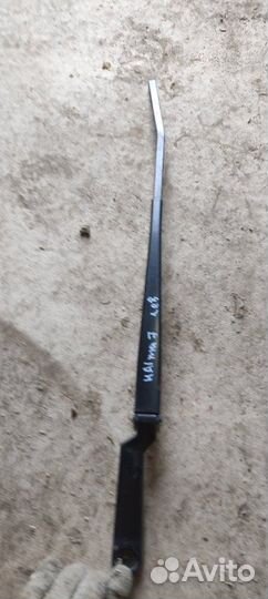 Поводок стеклоочистителя передний Haima 7 SUV HM48