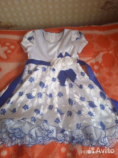 Продам платья