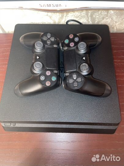 Sony PS4 slim 512