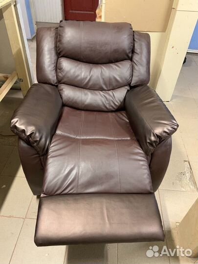 Перетяжка мягкой мебели