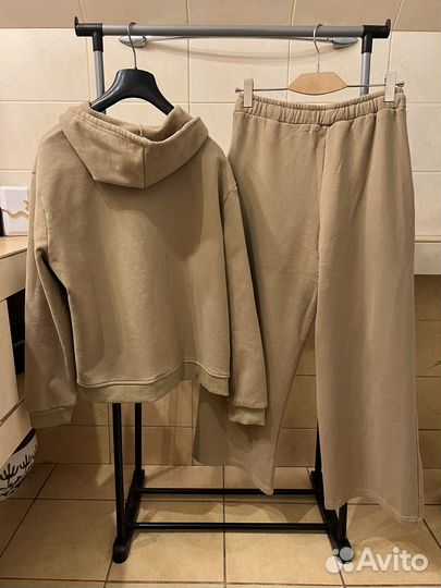 Новый теплый хлопковый костюм 48/50-52