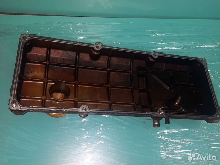 Клапанная крышка Renault megane 1