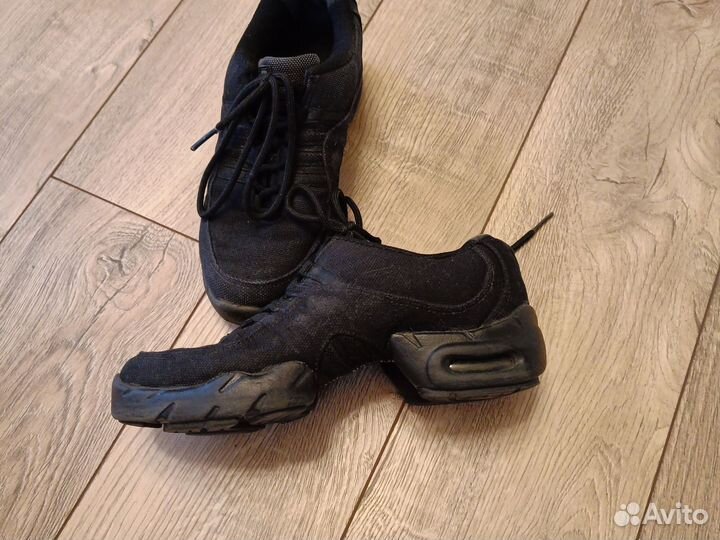 Кроссовки для танцев 38