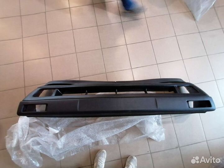 Передний бампер новый Джетта 2