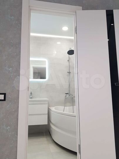 3-к. квартира, 92 м², 19/24 эт.