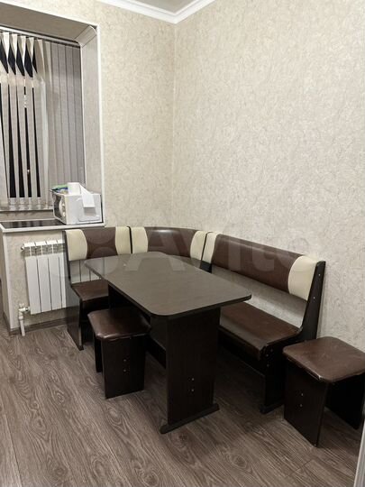 2-к. квартира, 60 м², 4/10 эт.