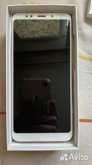 Xiaomi Redmi 5 Plus, 4/64 ГБ