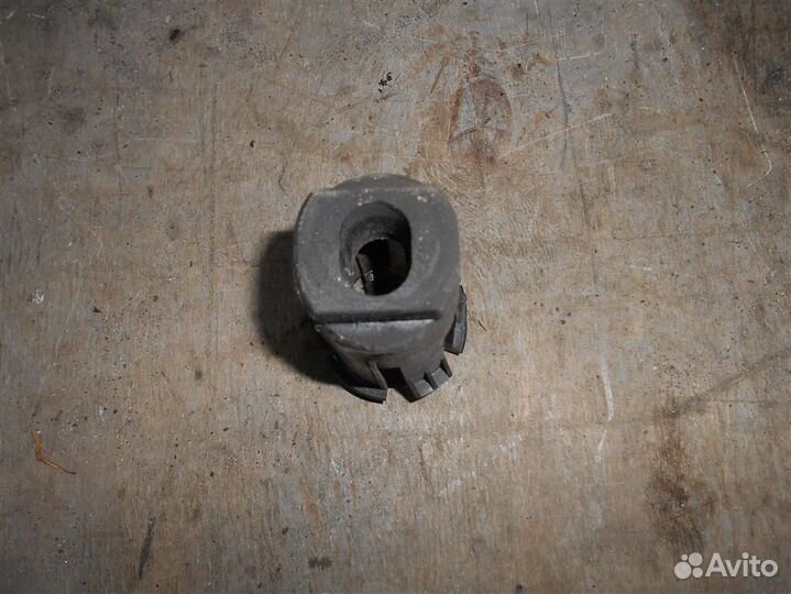 Кронштейн радиатора от Mazda Mazda 3 (BL) 2009-20