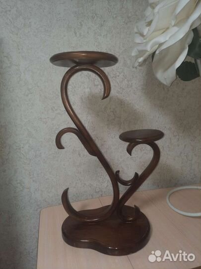 Подставка под цветы