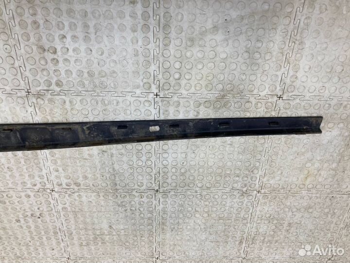 Накладка порога левая Renault Duster 2010