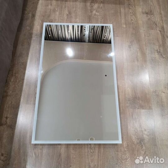 Зеркало для ванной комнаты