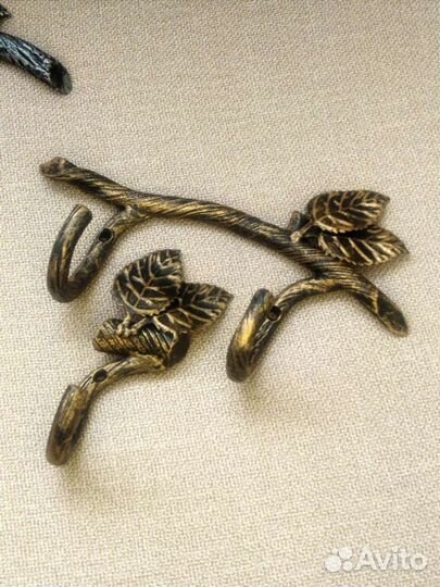 Крючки для вешалки кованые