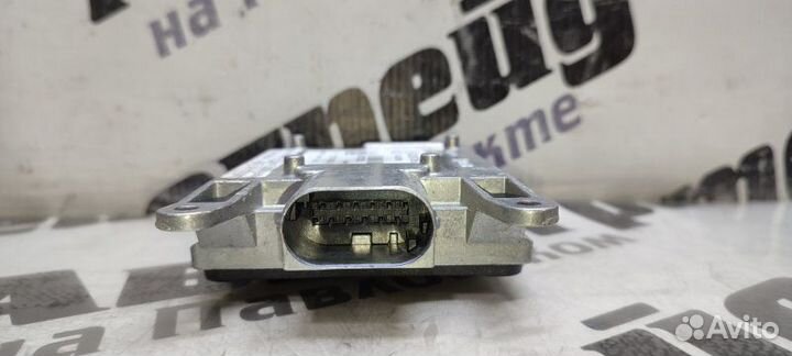 Радар ассистента смены полосы движения правый Audi