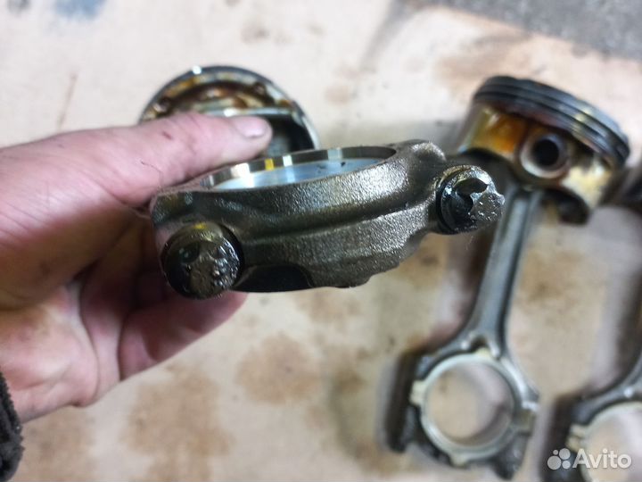 Opel astra h шатун с поршнем 1,8 Zher