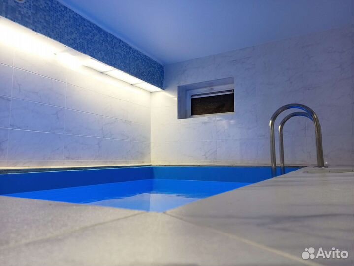 Семейная баня с тёплым бассейном и караоке