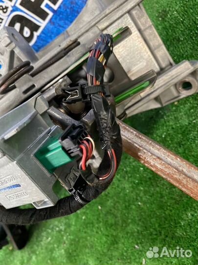 Замок рулевой колонки Ford Focus CB4 sida 2010