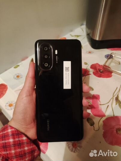 HUAWEI nova Y70, 4/64 ГБ