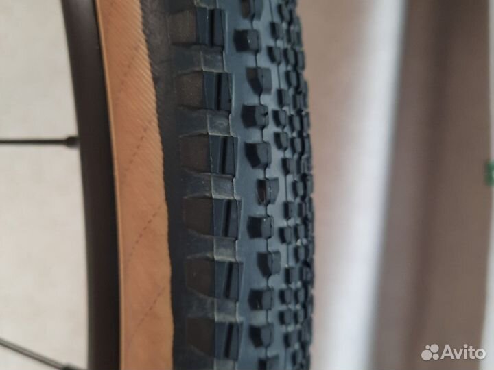 Велопокрышка 700/37С
