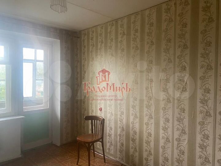 2-к. квартира, 40 м², 3/5 эт.