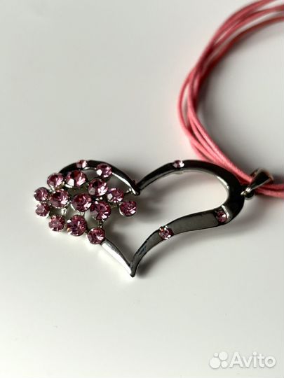 Чокер с кулоном сердце