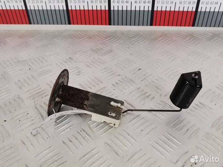 Датчик уровня топлива Toyota RAV4 2 (XA20) 2003