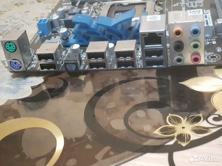 Материнская плата P7H55