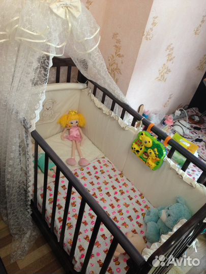 Детская кроватка