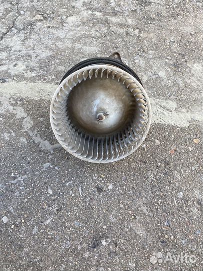 Вентилятор печки Mazda familia BJ5