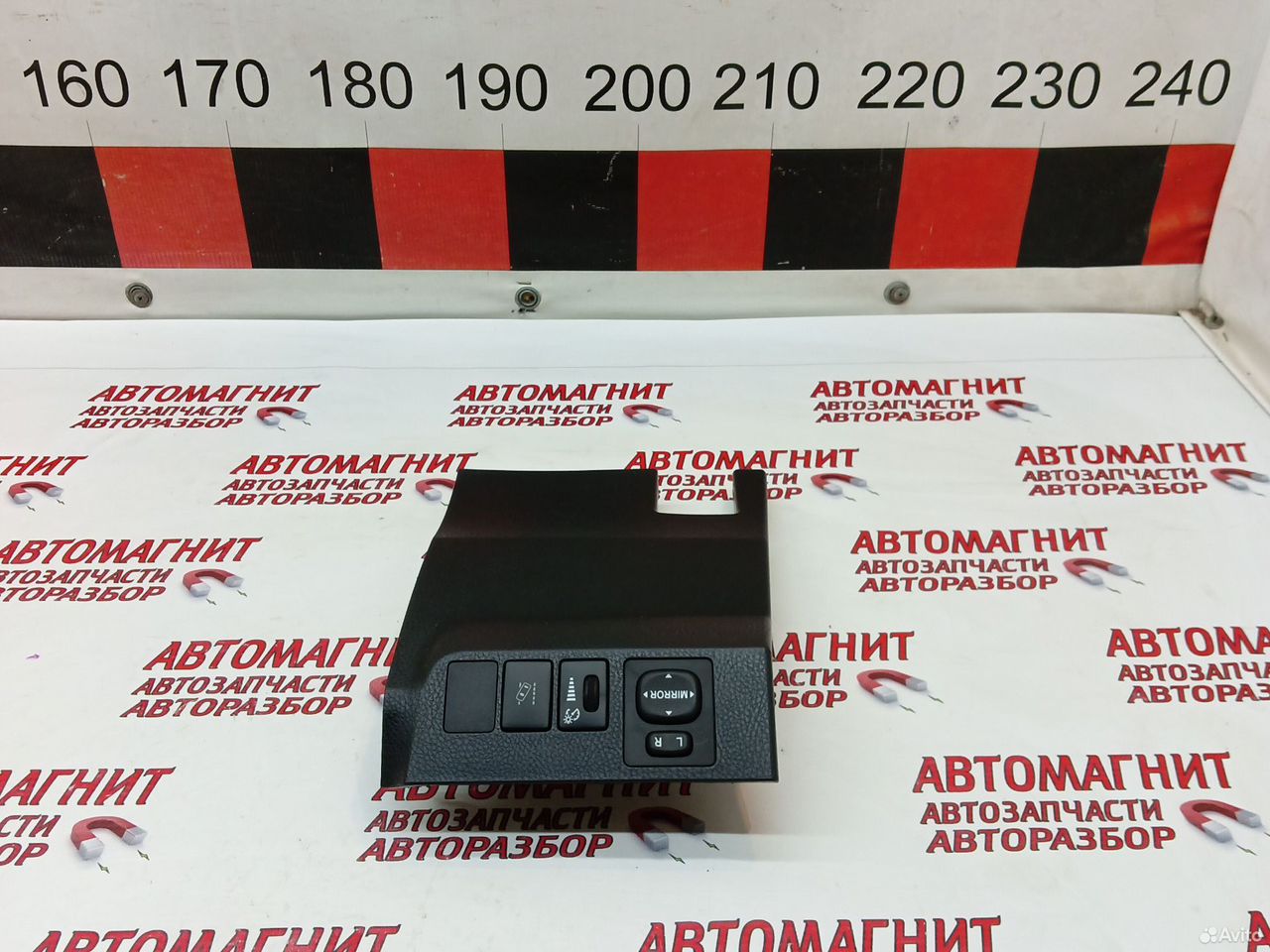 Блок кнопок Тойота Рав 4 ха40