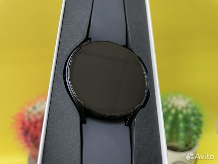 Samsung Galaxy Watch 6 44mm как новый