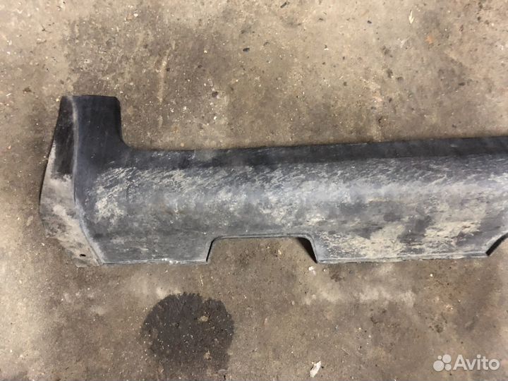 Левый пластиковый порог киа рио 4 икс лайн