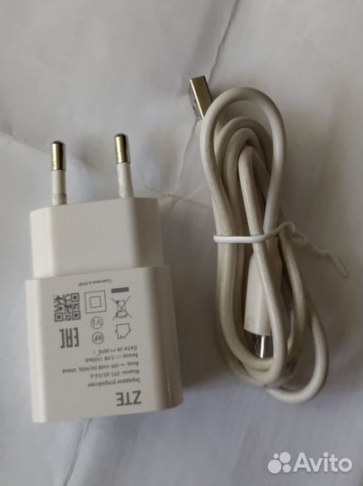 Продам телефон ZTE б/у