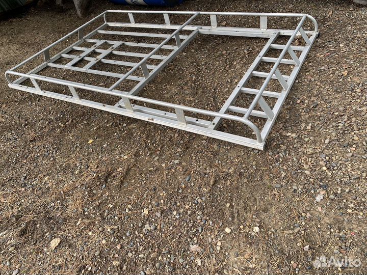 Автобагажник на крышу