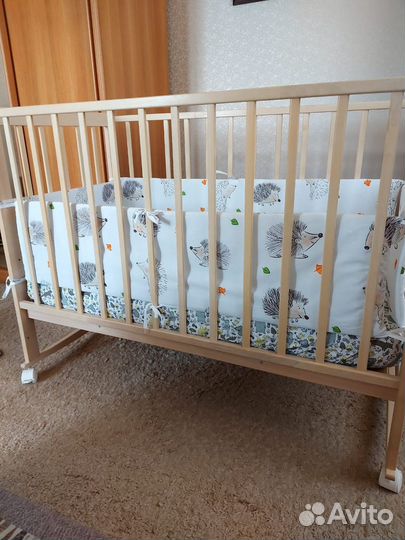 Детская кроватка