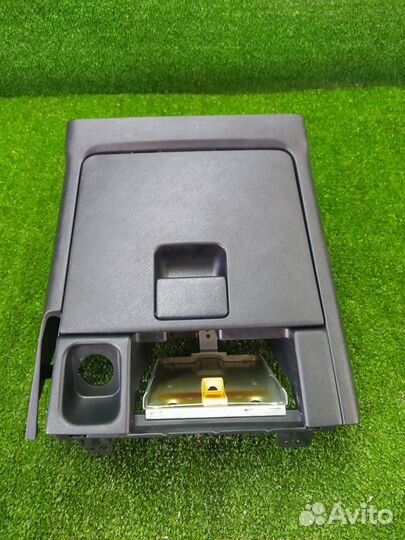 Бардачок Honda Cr-V RD7 K24A 2006