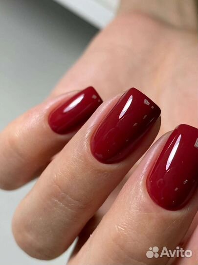 Маникюр и педикюр