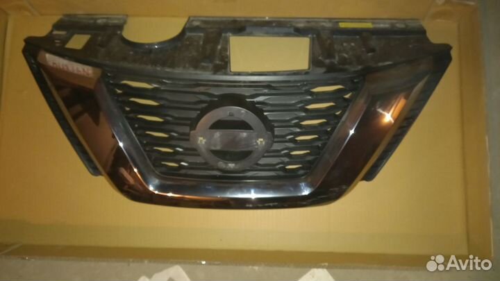 Радиаторная облицовка хром 62310HZ30A