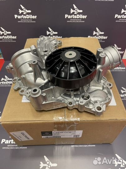 Насос водяной, помпа A2782001201 Mercedes-Benz