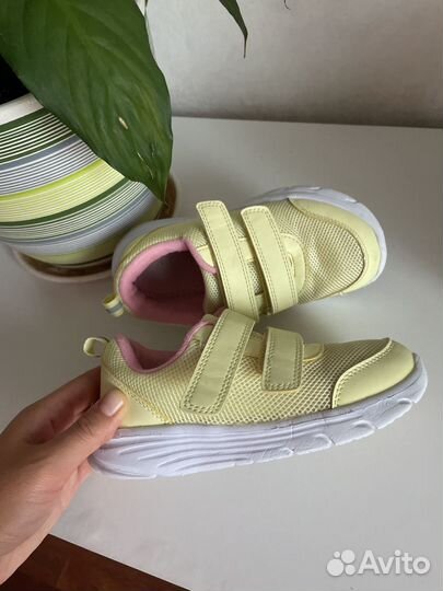 Кроссовки jomoto 30