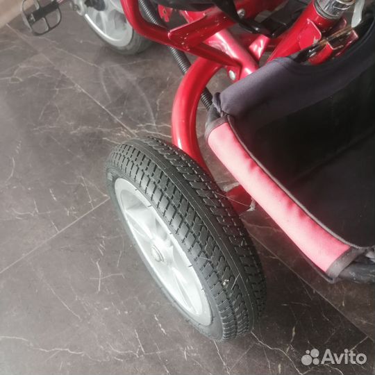 Детский трех колёсный велосипед