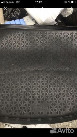 Ковры салонные-оригинал- и багажника(митсубиси-аут