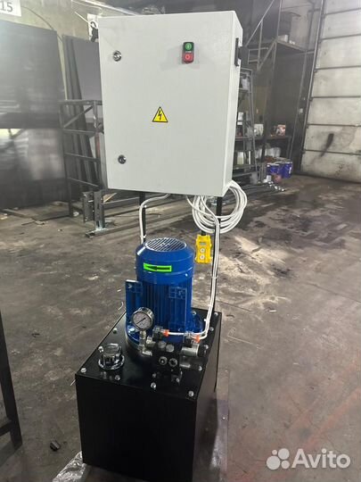 Клепатор-скоба станция для рамы