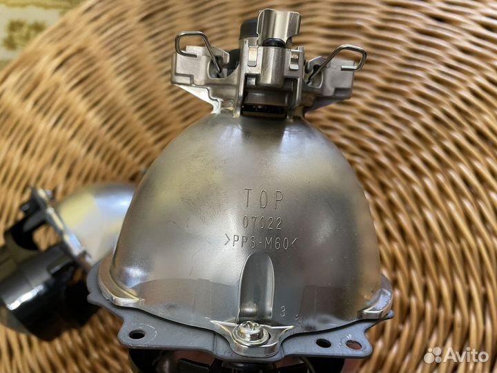 Линзы ксенон дорест оригинал Toyota Camry 40