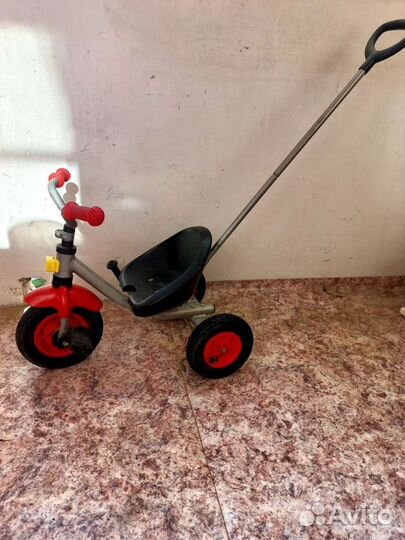 Трехколесный велосипед