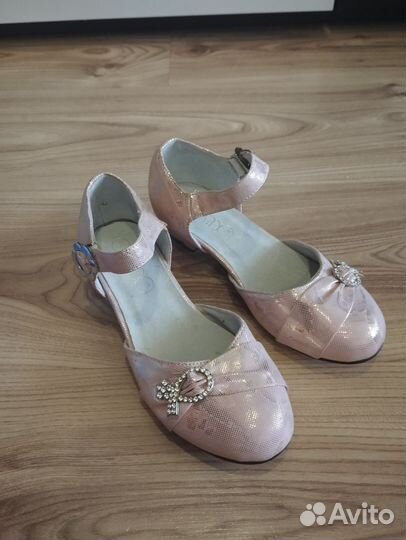 Туфли для девочки