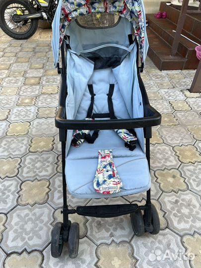 Прогулочная коляска трость