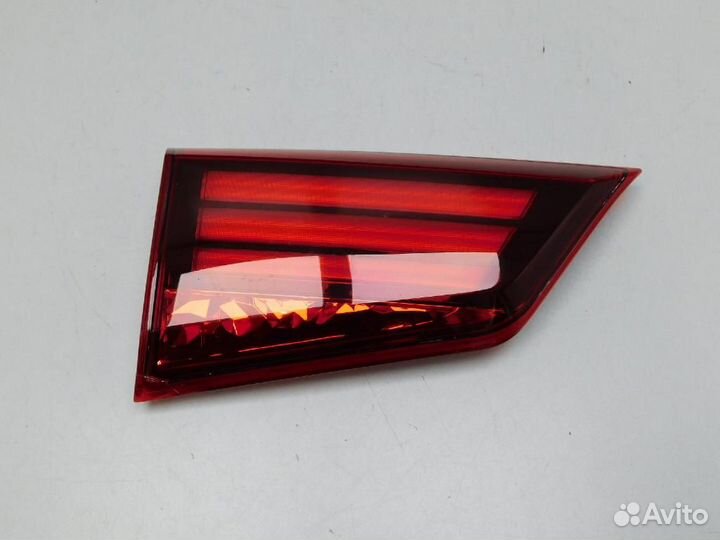 Фонарь задний внутренний левый Mitsubishi Outlande